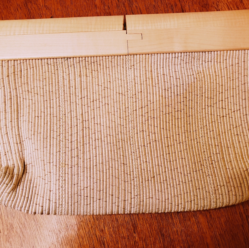 De VECCI woven and wood handbag